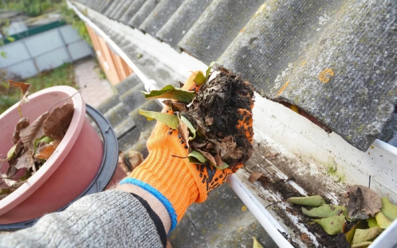Gutter Cleaning in Laleston