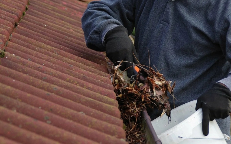 Gutter Cleaning in Llanharry